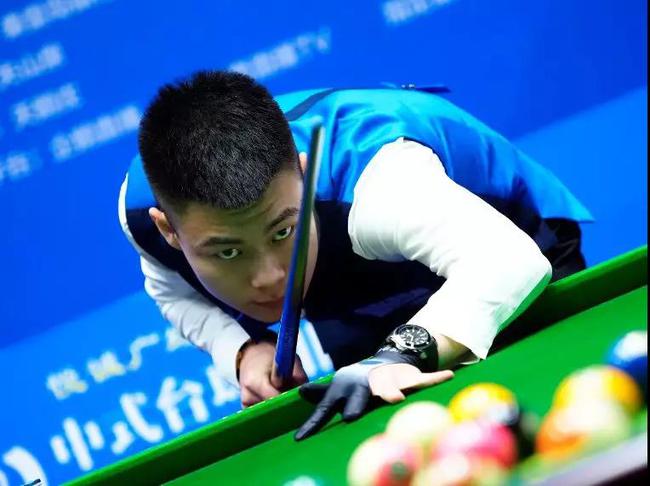 赛场外的生 赛场外的生