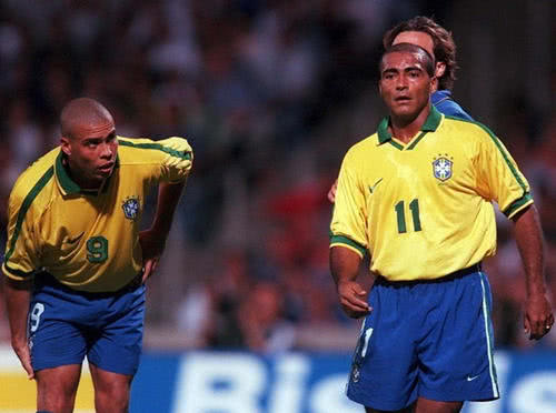 更多偏见 更多偏见